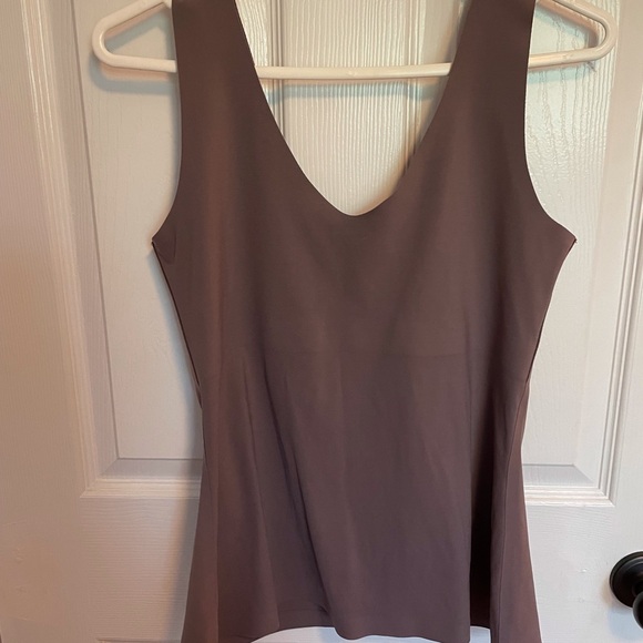 Knix Luxelift Tank in Grey Truffle size XL - Picture 2 of 6